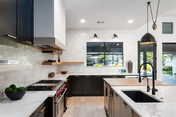 $1,850,000 | 10652 Les Jardins Drive, Dallas, TX 75229