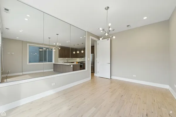 $539,000 | 826 West Cullerton Street, Unit 2W, Chicago, IL 60608