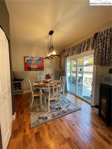 a view of front door and yard