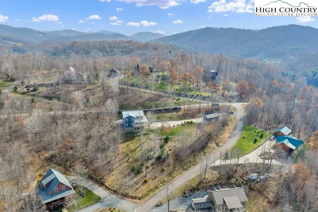 $735,000 | 301 Crossmor Drive, Todd, NC 28684