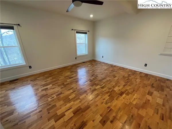 $695,000 | 301 Crossmor Drive, Todd, NC 28684