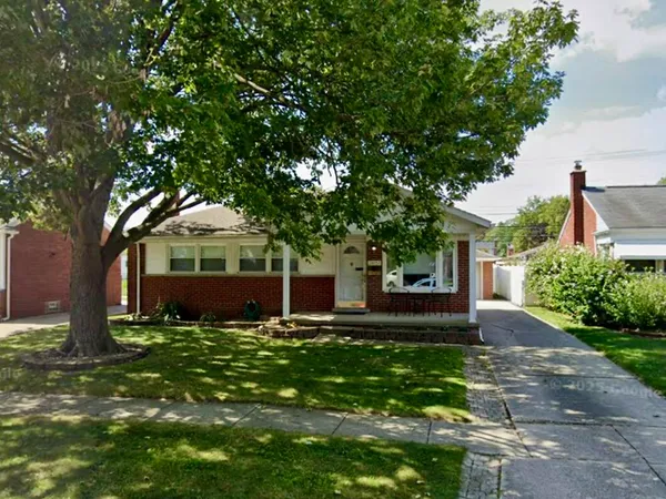 $230,000 | 28053 Fountain Street, Roseville, MI 48066