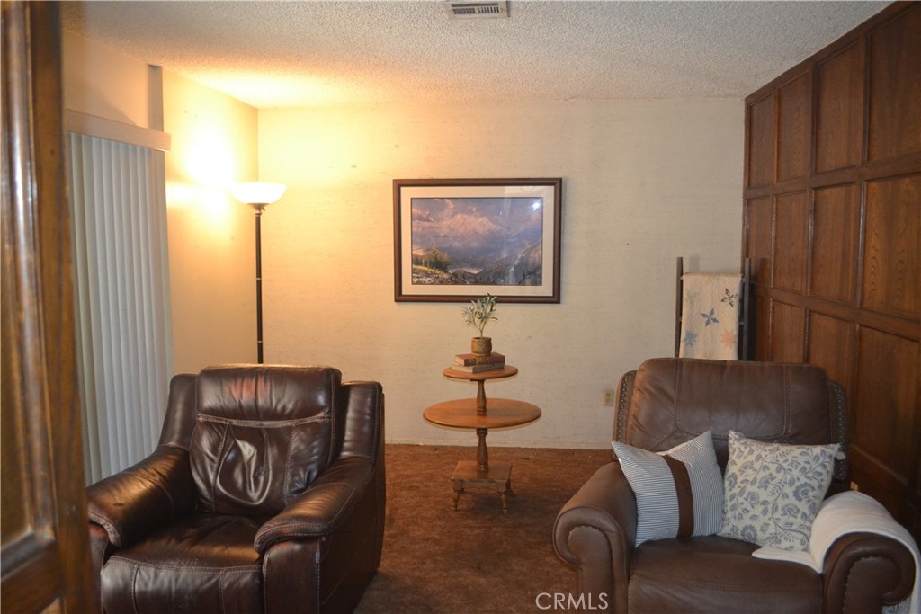 160 Masters Avenue Riverside, CA 92507 - Photo 14 of 40