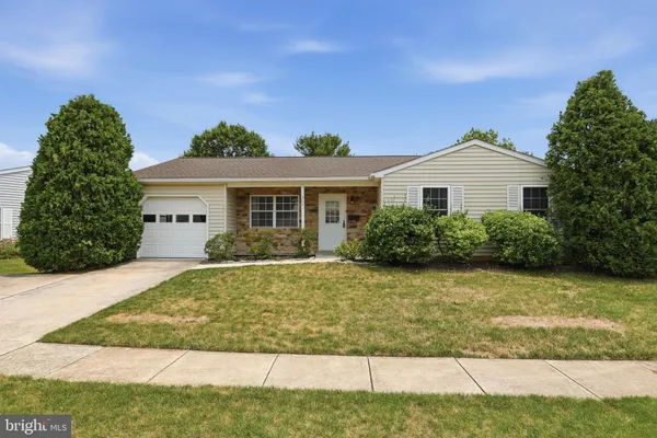 $415,000 | 5661 Crabapple Drive, Frederick, MD 21703