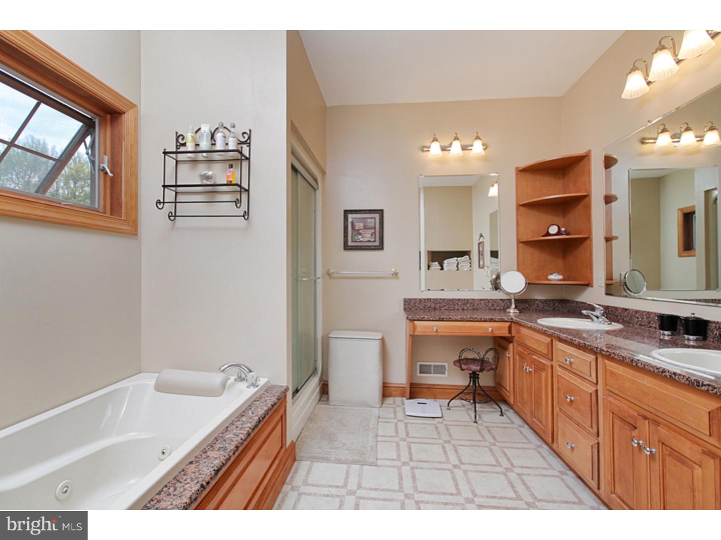 97 Friendship Road Monroeville, NJ 08343 - Photo 18 of 24 Master Bathroom