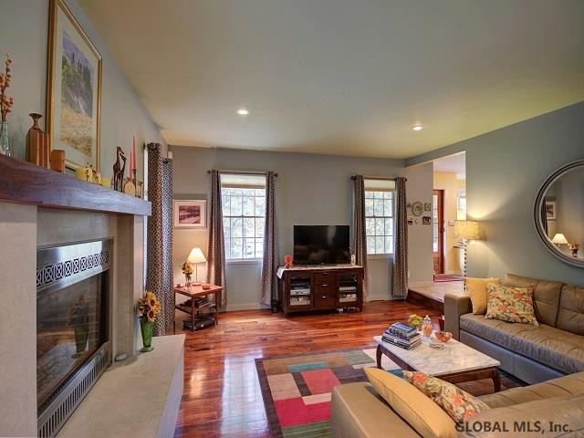 94 Maxwell Road Colonie, NY 12110 - Photo 3 of 39 Photo 3