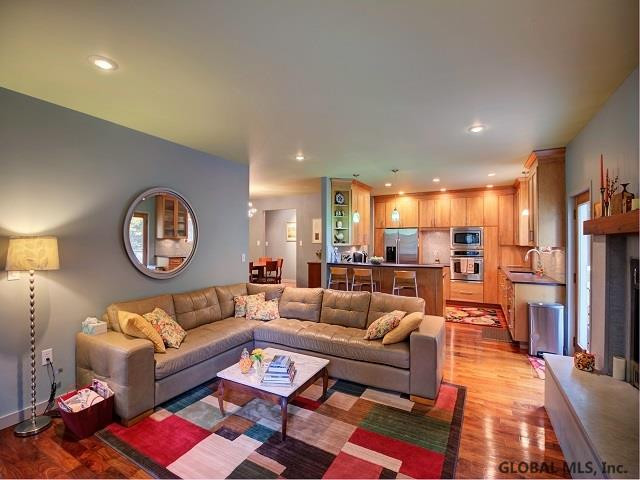 94 Maxwell Road Colonie, NY 12110 - Photo 4 of 39 Photo 4