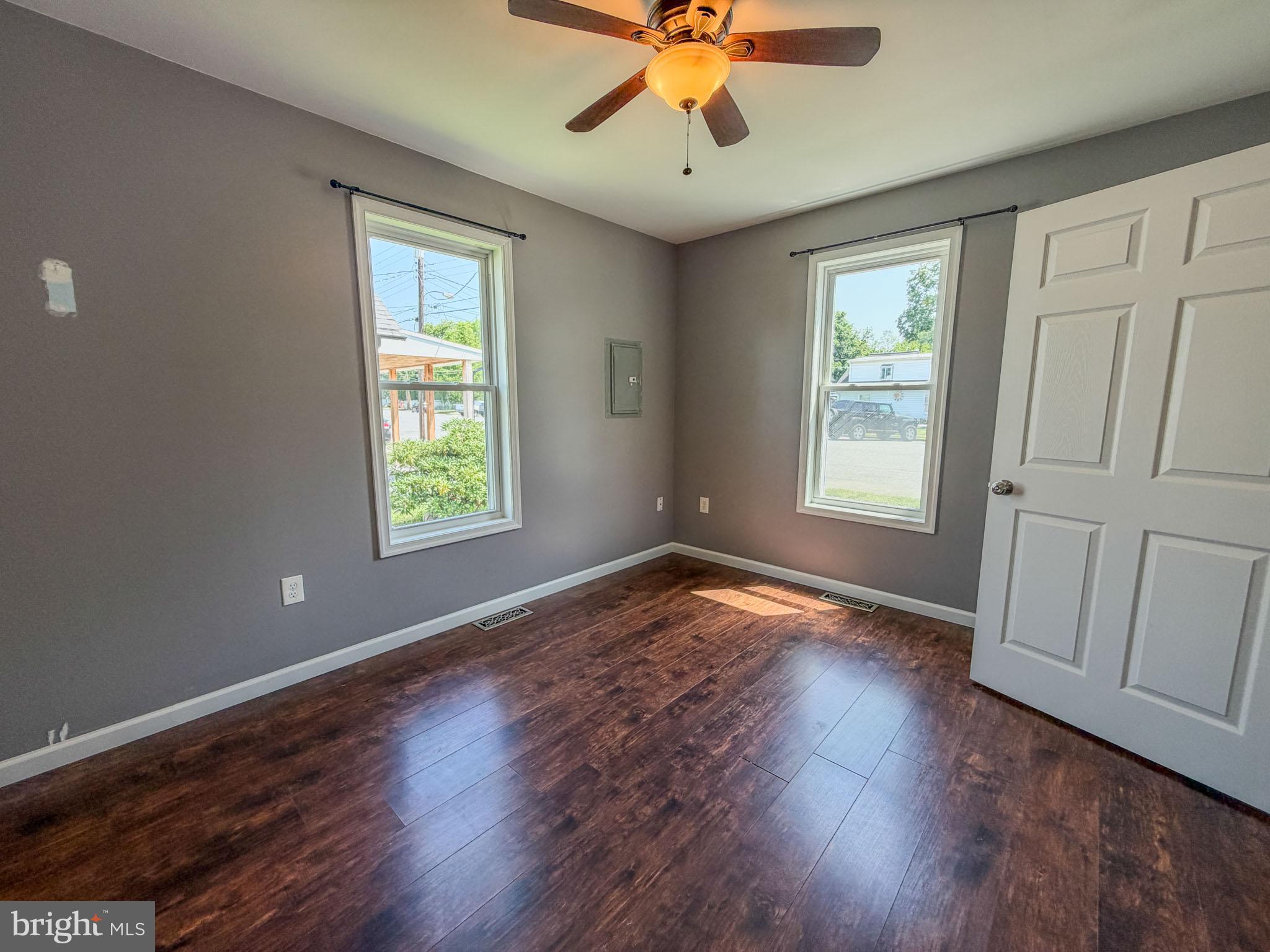 14 Broad Street Penns Grove, NJ 08069 - Photo 9 of 24