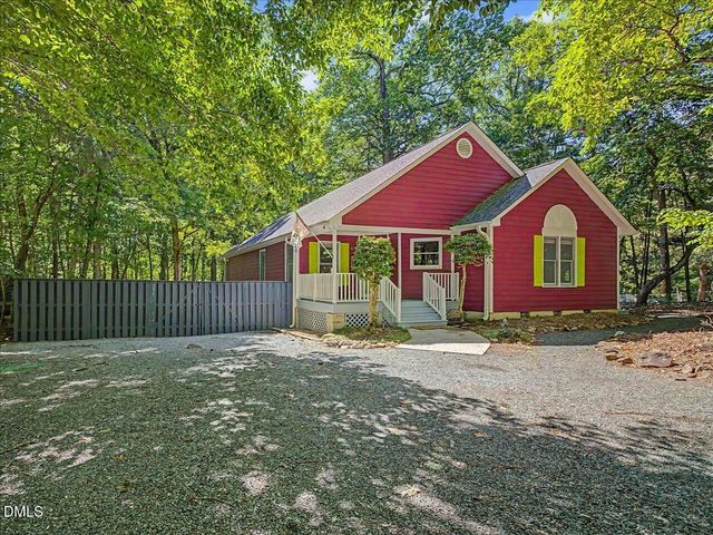 $457,700 | 804 Highland Trail, Chapel Hill, NC 27516