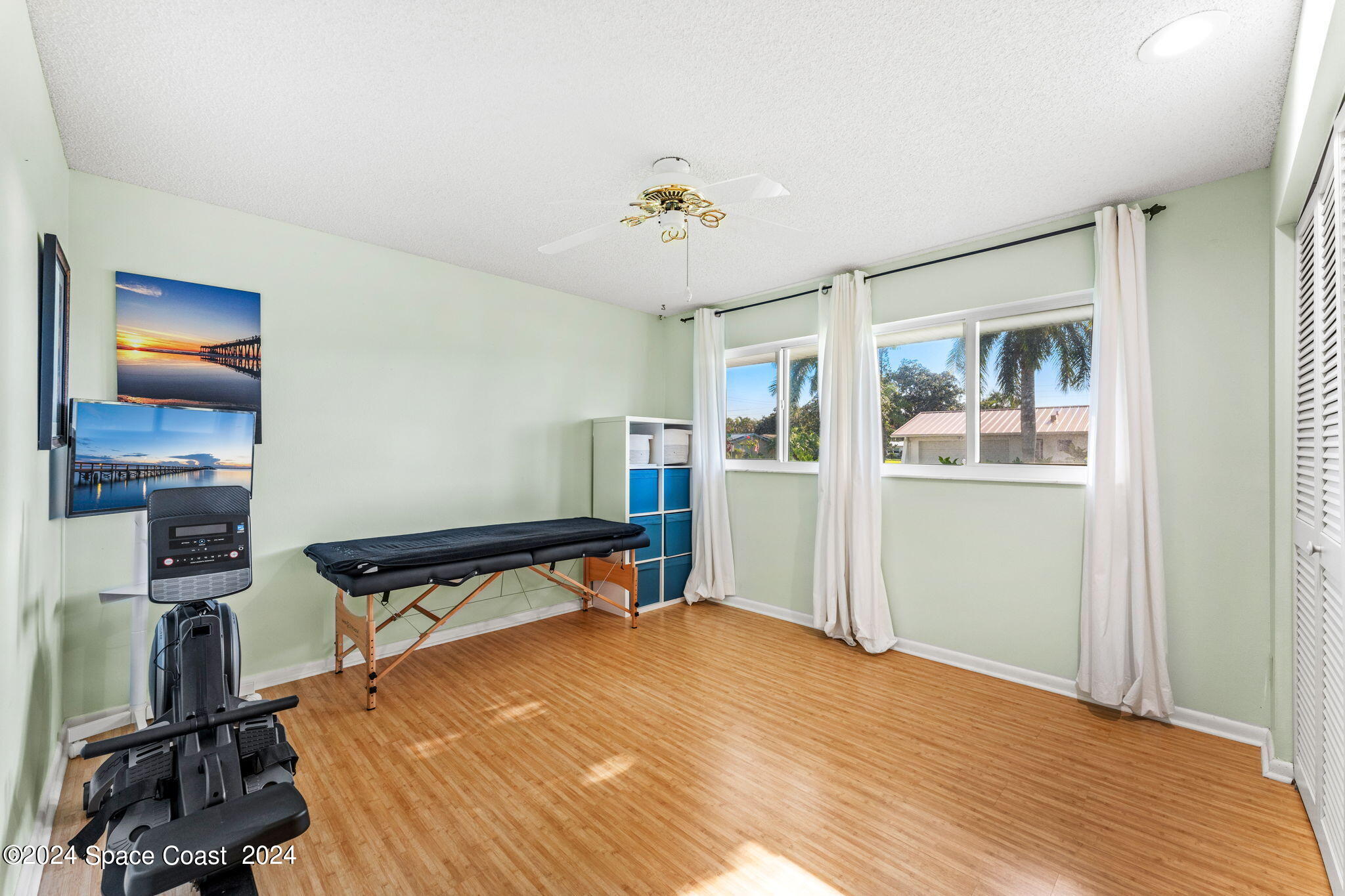 307 Brightwaters Drive Cocoa Beach, FL 32931 - Photo 22 of 45 Third bedroom