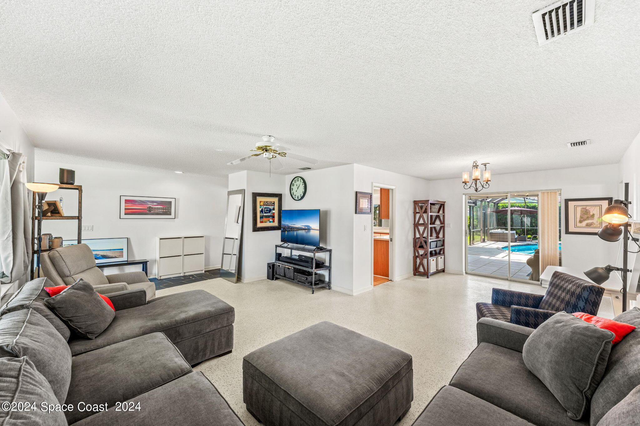 307 Brightwaters Drive Cocoa Beach, FL 32931 - Photo 8 of 45 Spacious living/dining area