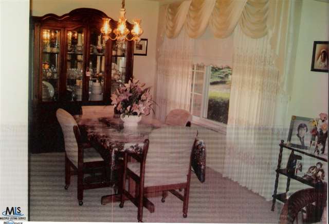 29270 Hoover Road Warren, MI 48093 - Photo 2 of 6 31118132-1.JPG
