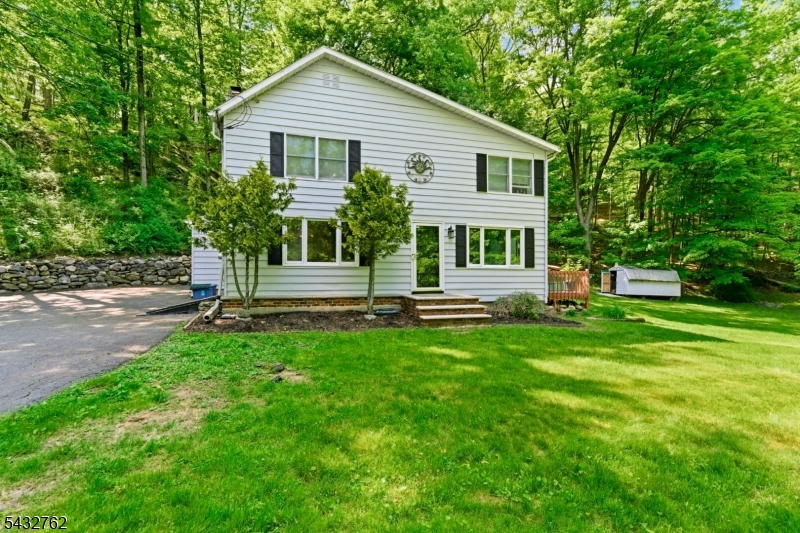 84 Scudders Road Sparta, NJ 07871 - Photo 3 of 15