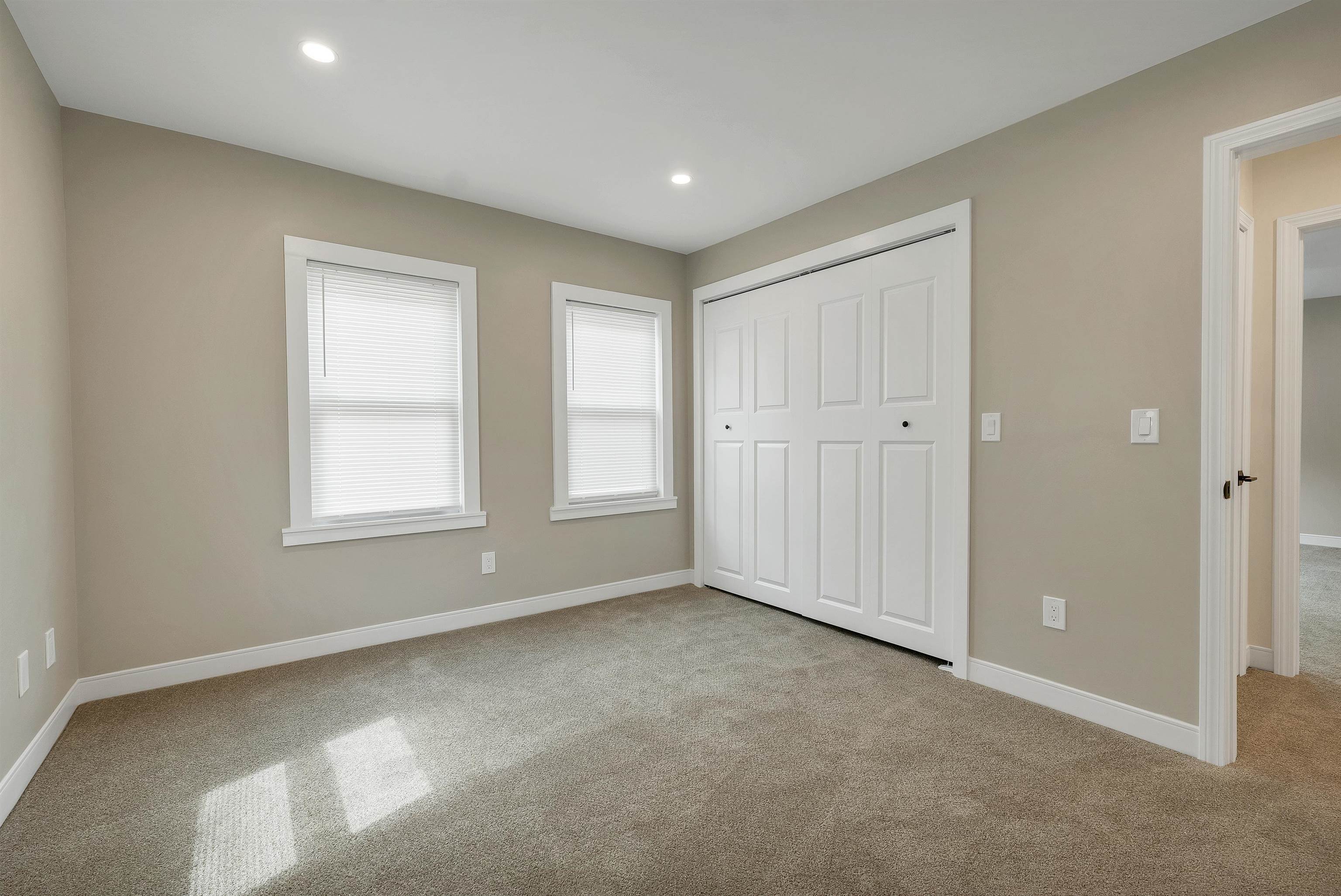456 North State Street Concord, NH 03301 - Photo 32 of 49