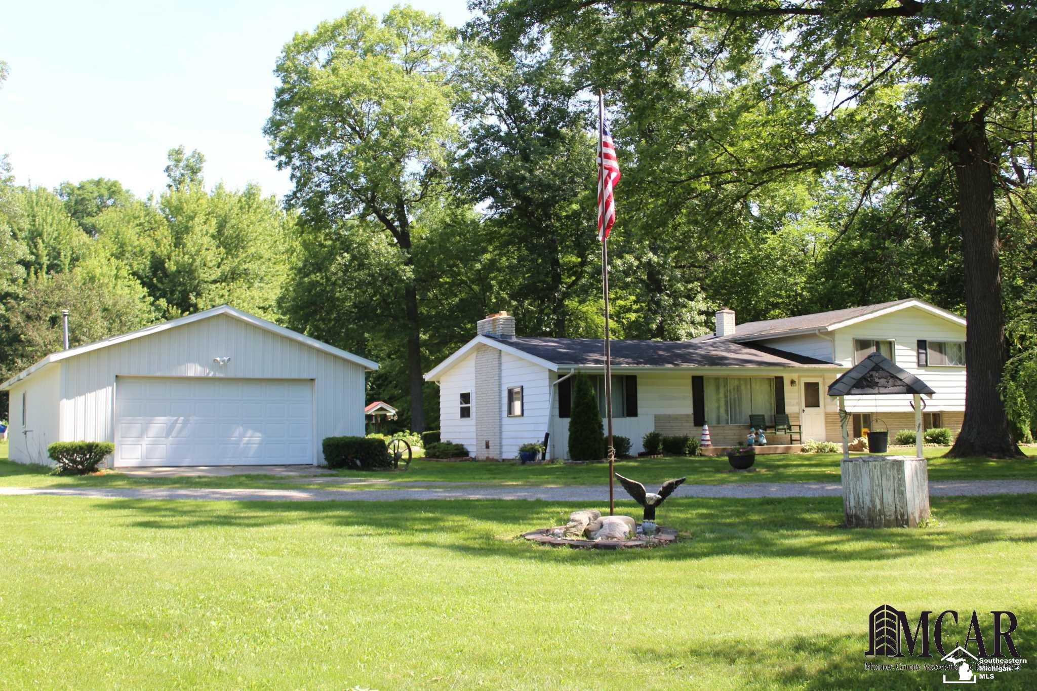 12780 West Dunbar Road Dundee, MI 48131 - Photo 1 of 35 21462748.JPG