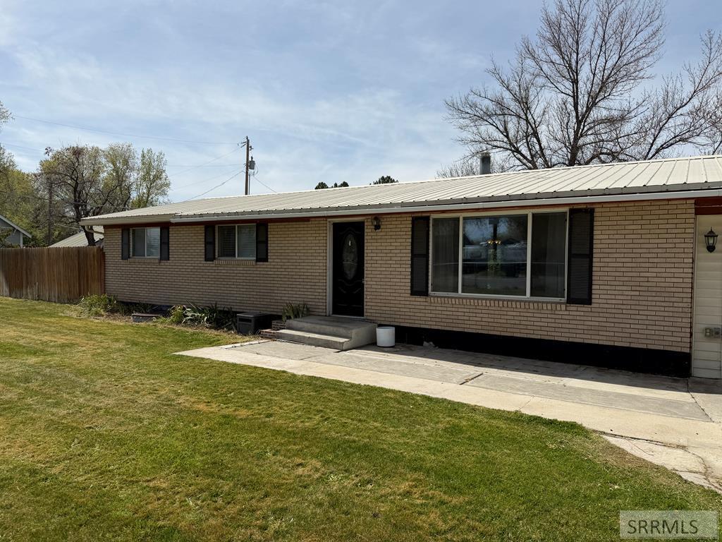 531 Airport Road Blackfoot, ID 83221 - Photo 2 of 46