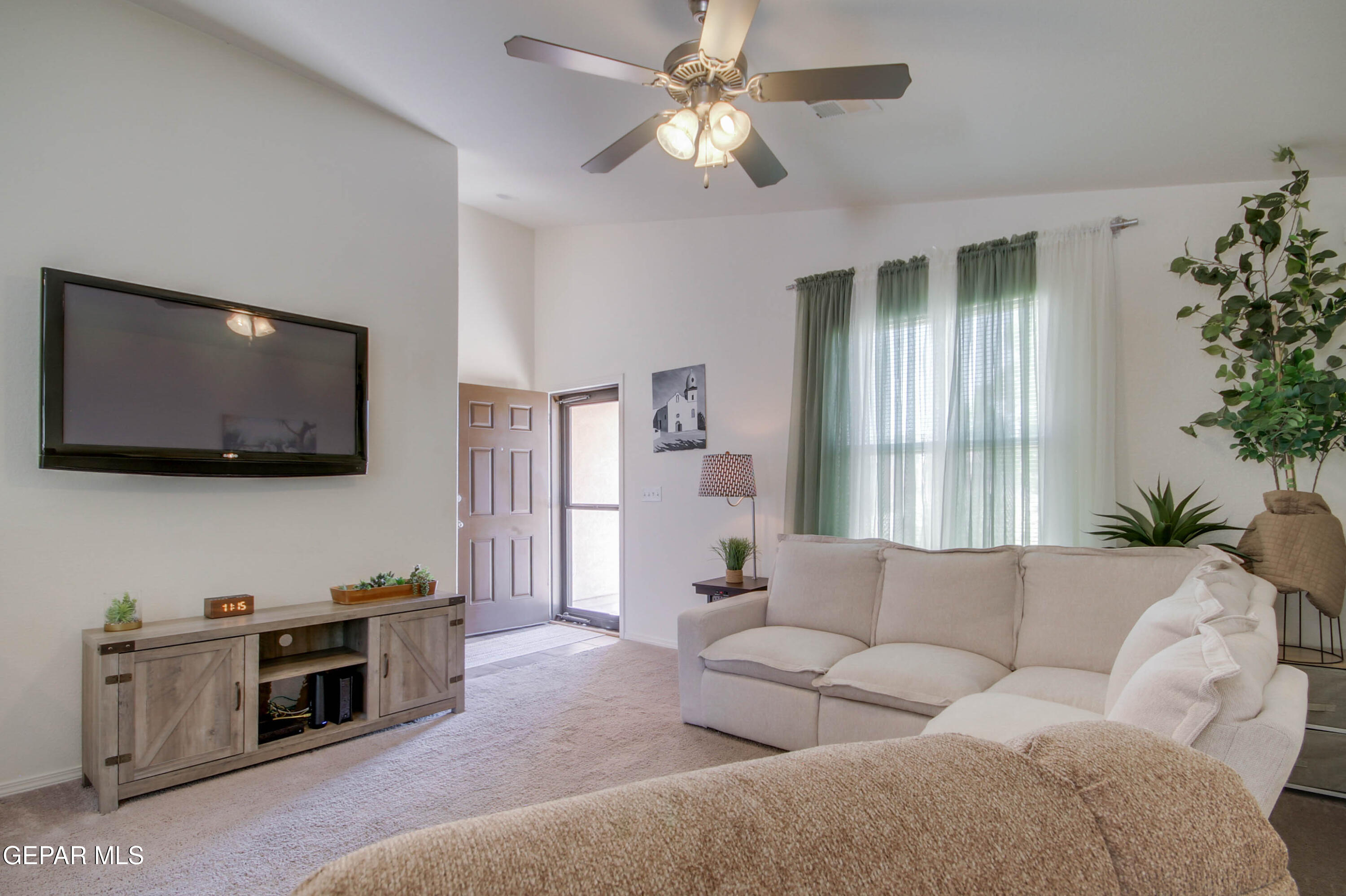13803 Rio Conchos Road Clint, TX 79836 - Photo 13 of 55 Rio Conchos 13803 4.22.26 RT (28)