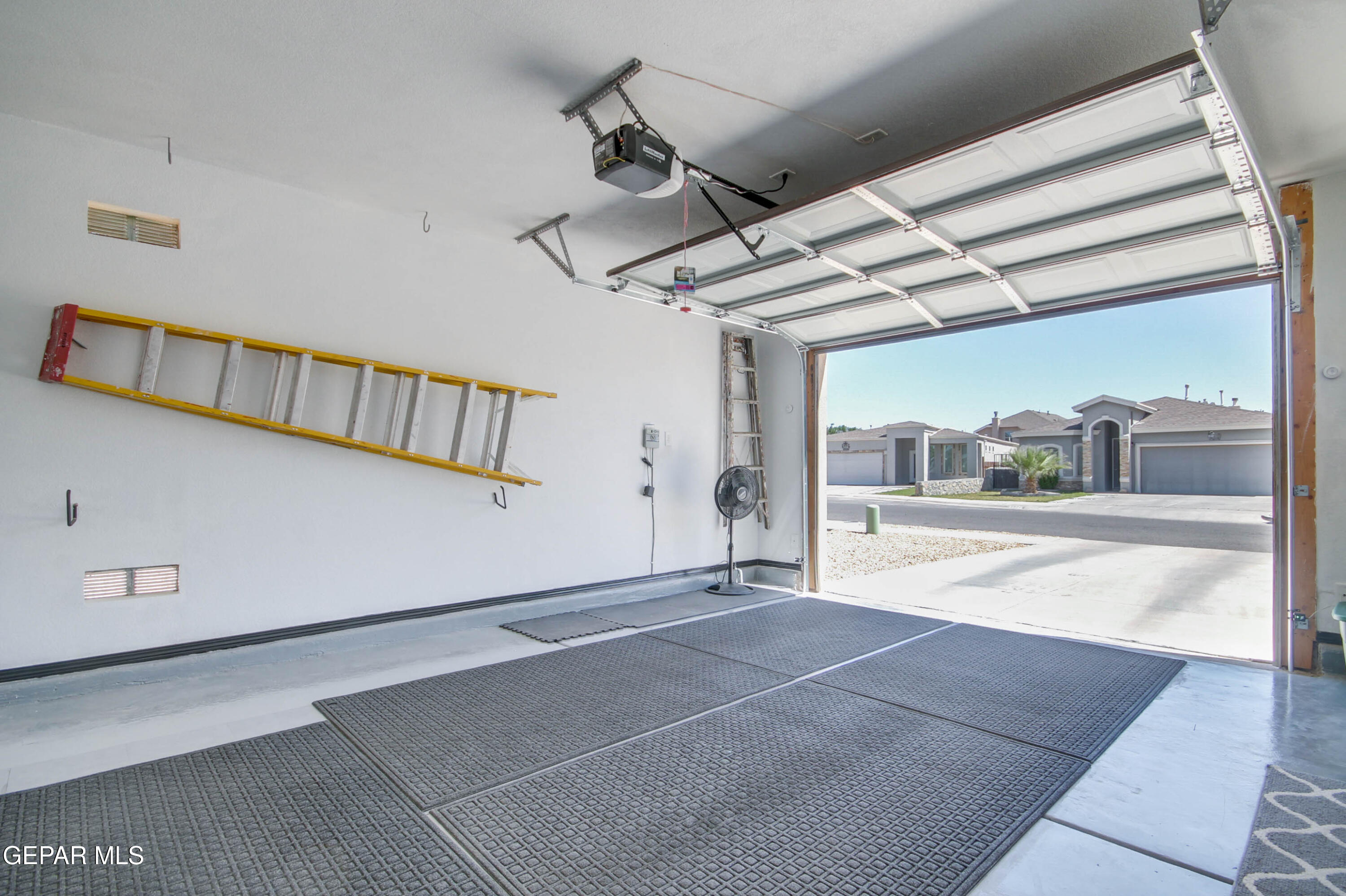 13803 Rio Conchos Road Clint, TX 79836 - Photo 46 of 55 Rio Conchos 13803 4.22.26 RT (37)