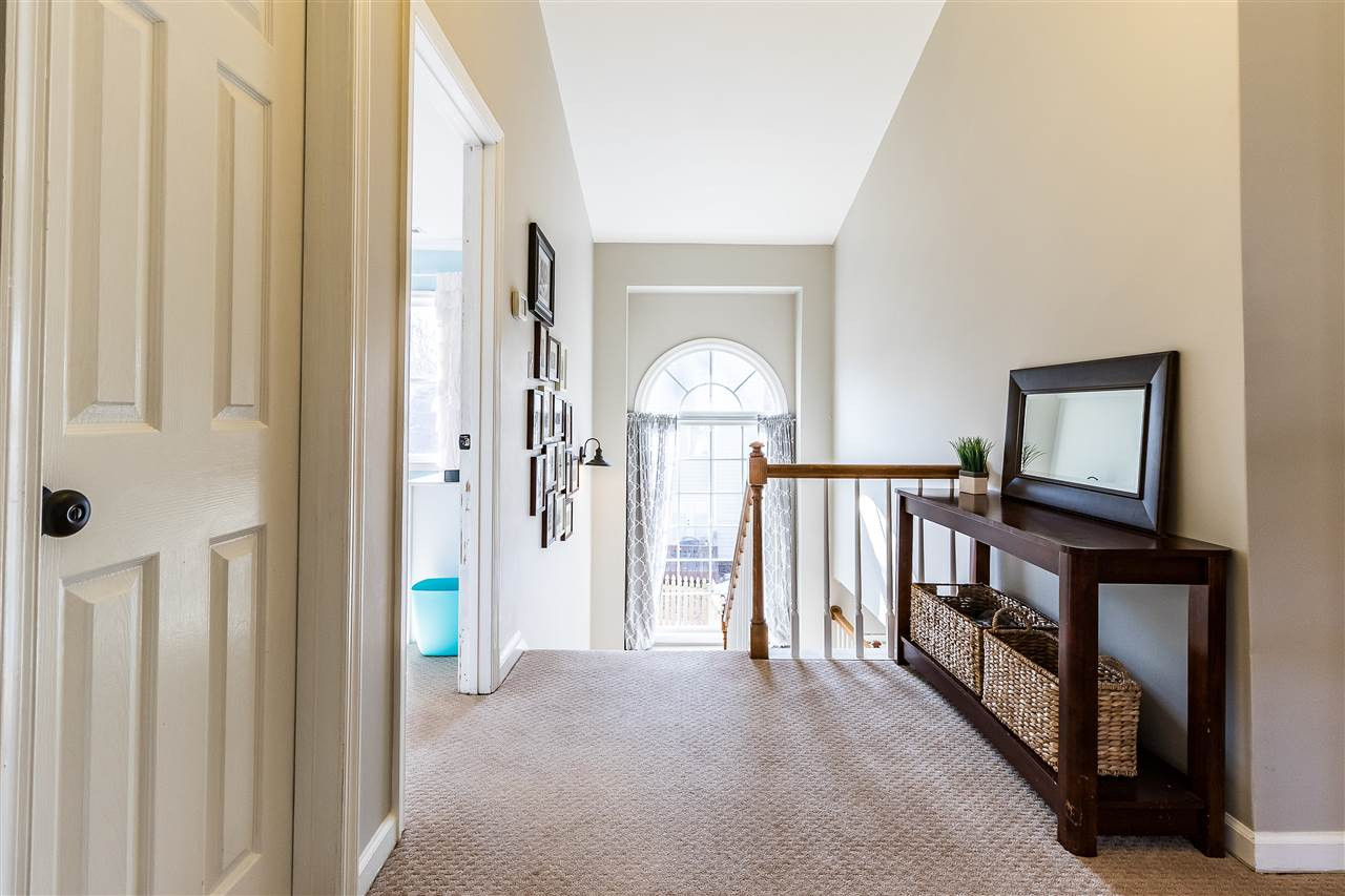 5409 Islehurst Court Raleigh, NC 27613 - Photo 15 of 25 Upstairs Hall