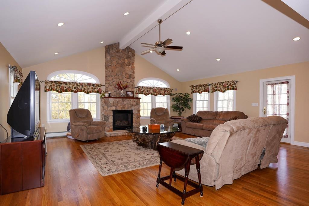 37 Oldham Road Arlington, MA 02474 - Photo 8 of 39 Gallery Image 8