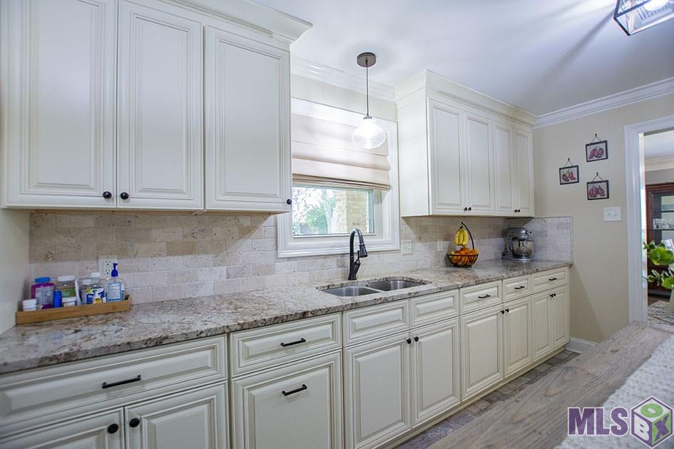 771 Bayou Blue Road Houma, LA 70364 - Photo 7 of 41 Gallery Image 7