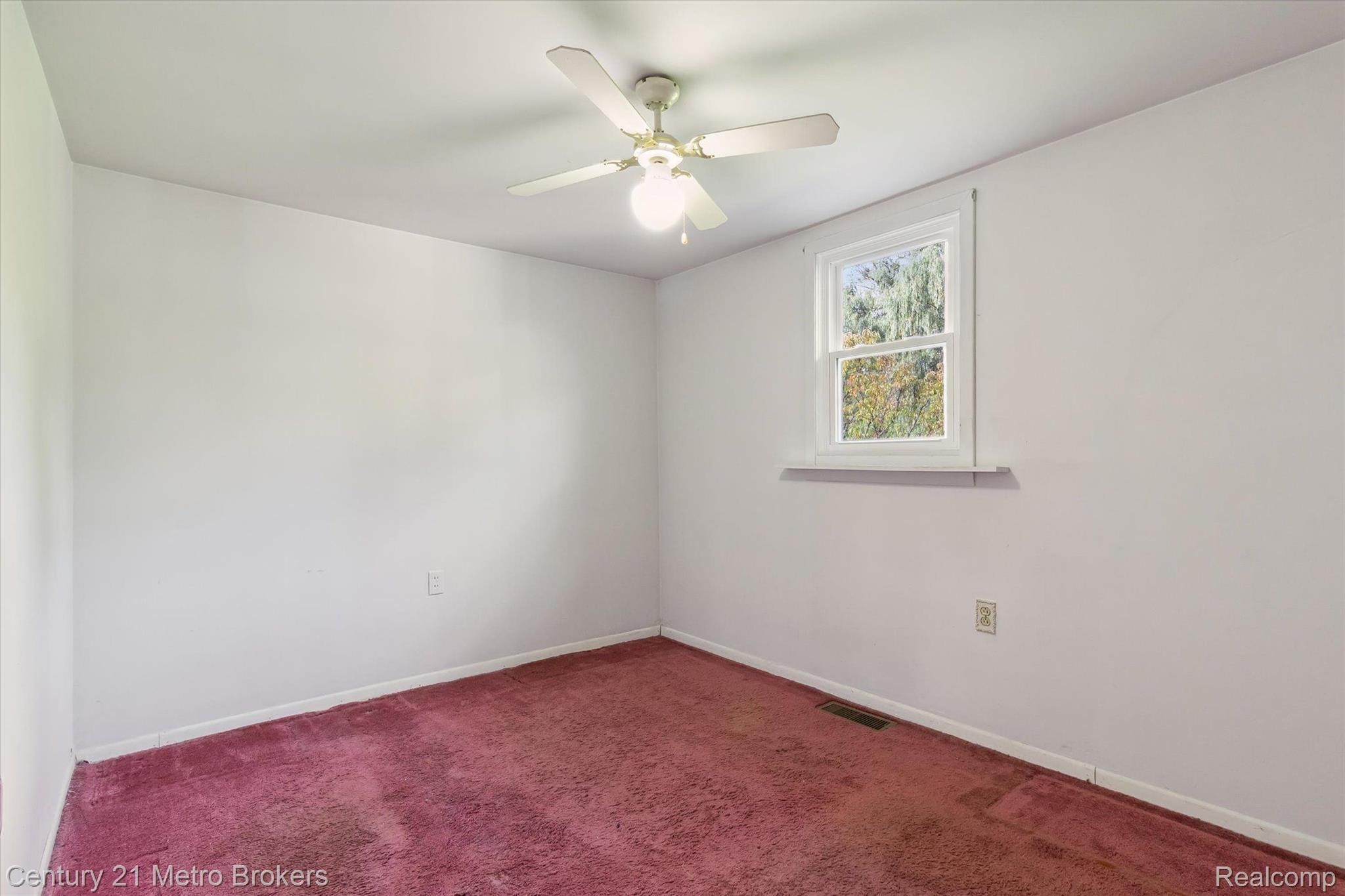 2424 South Vassar Road Burton, MI 48519 - Photo 23 of 41 Gallery Image 23