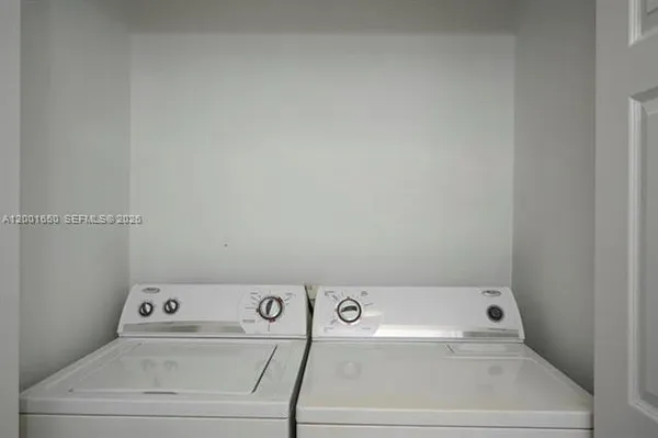 $3,300 | 510 Northwest 84th Avenue, Unit 429, Plantation, FL 33324