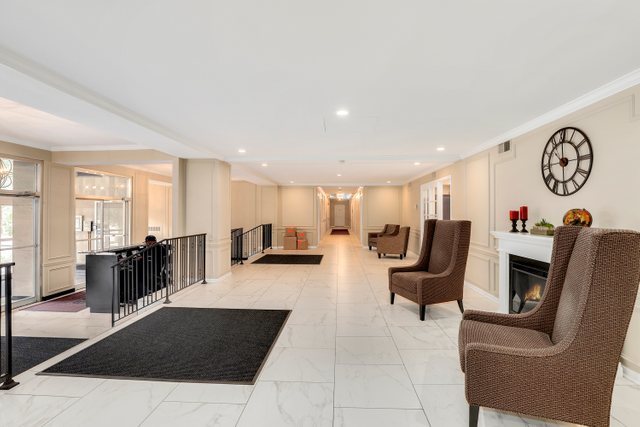 2909 North Sheridan Road, Unit 1911 Chicago, IL 60657 - Photo 15 of 22
