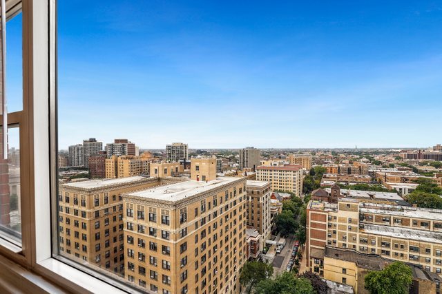 2909 North Sheridan Road, Unit 1911 Chicago, IL 60657 - Photo 21 of 22