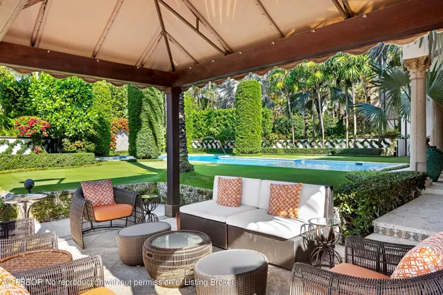 $90,000,000 | 820 South Ocean Boulevard, Manalapan, FL 33462