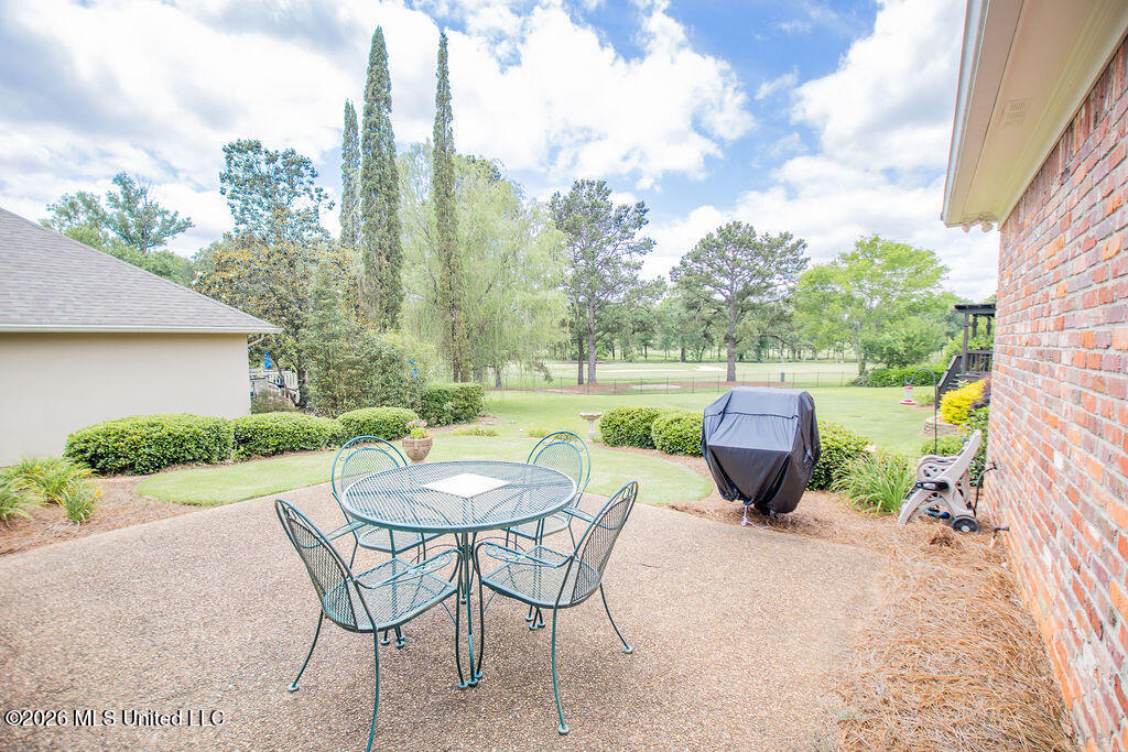 405 Eastpointe Cove Madison, MS 39110 - Photo 5 of 39 2G9A4582