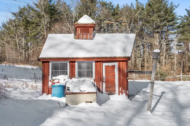 $1,200,000 | 85 Pierce Road, Fitzwilliam, NH 03447