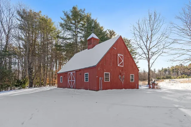 $1,200,000 | 85 Pierce Road, Fitzwilliam, NH 03447