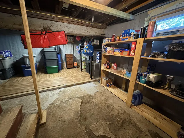 $179,900 | 5 Western Avenue, East Millinocket, ME 04430