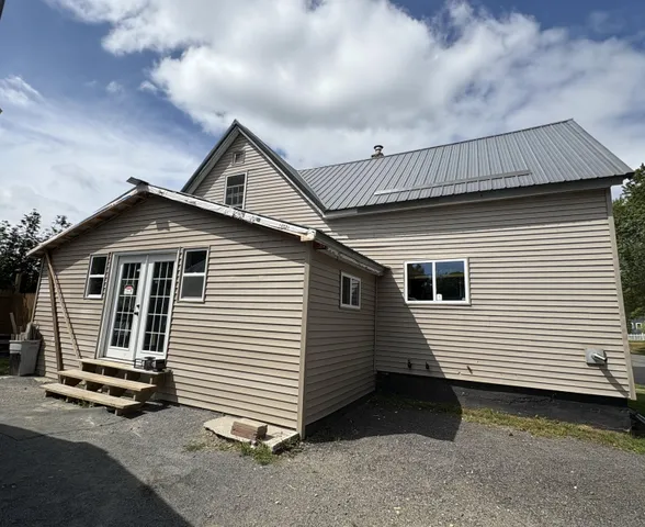 $179,900 | 5 Western Avenue, East Millinocket, ME 04430