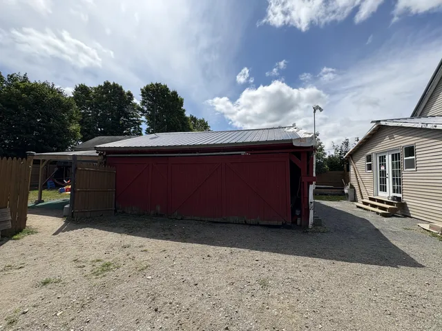 $179,900 | 5 Western Avenue, East Millinocket, ME 04430