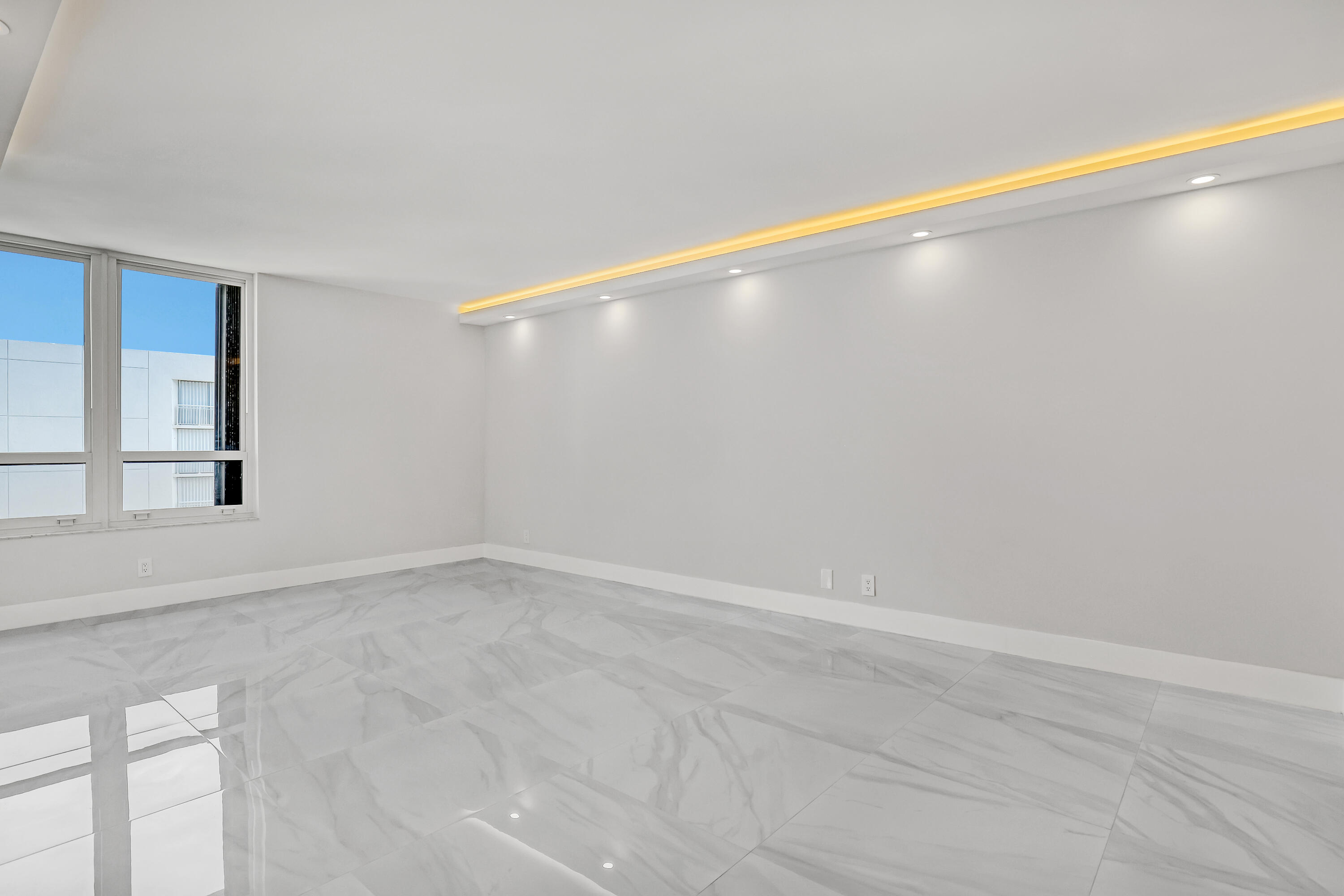 3610 South Ocean Boulevard, Unit 508 South Palm Beach, FL 33480 - Photo 34 of 65 a view of an empty room