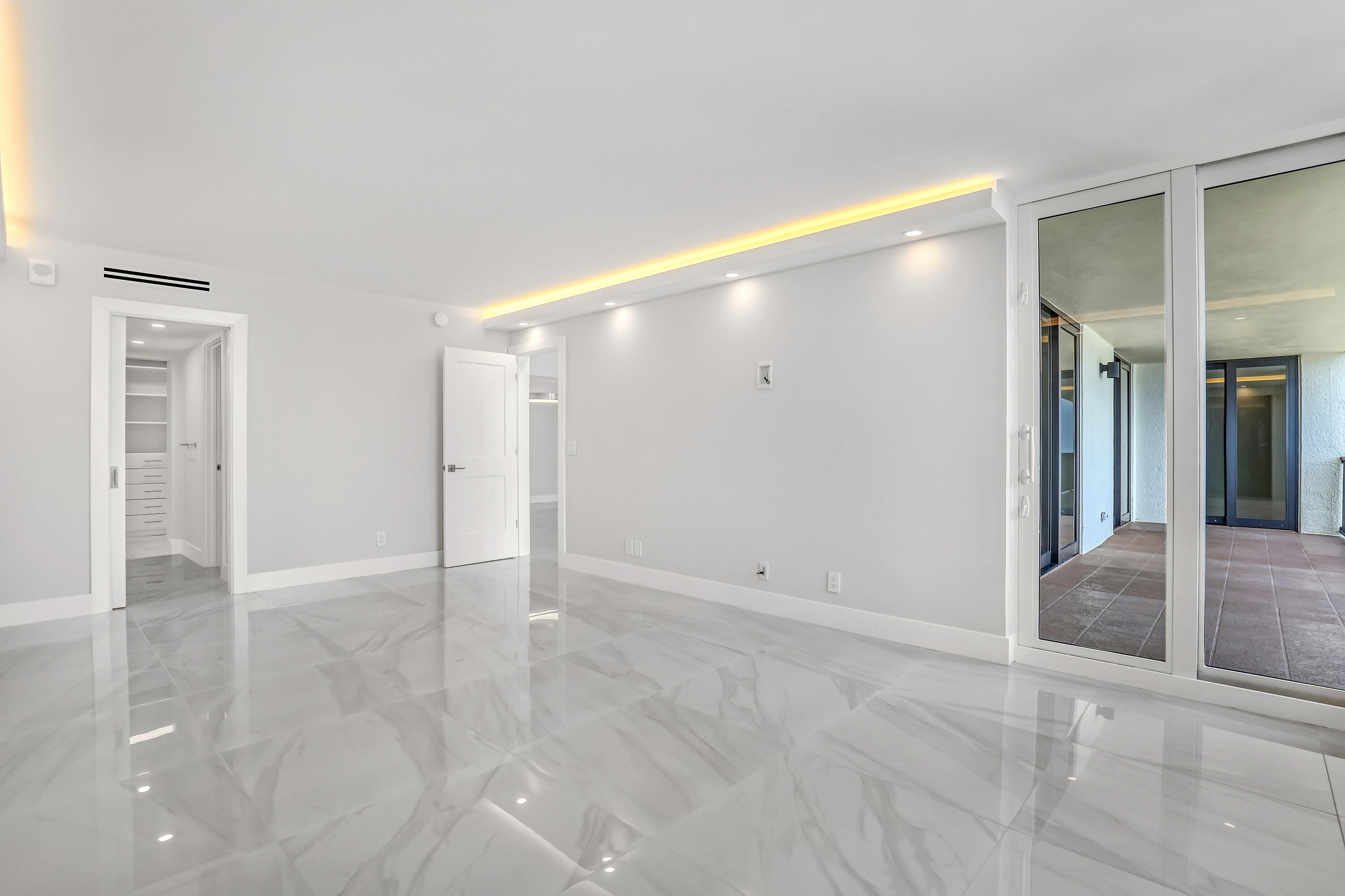 3610 South Ocean Boulevard, Unit 508 South Palm Beach, FL 33480 - Photo 38 of 65 3610 S Ocean #508 (18)