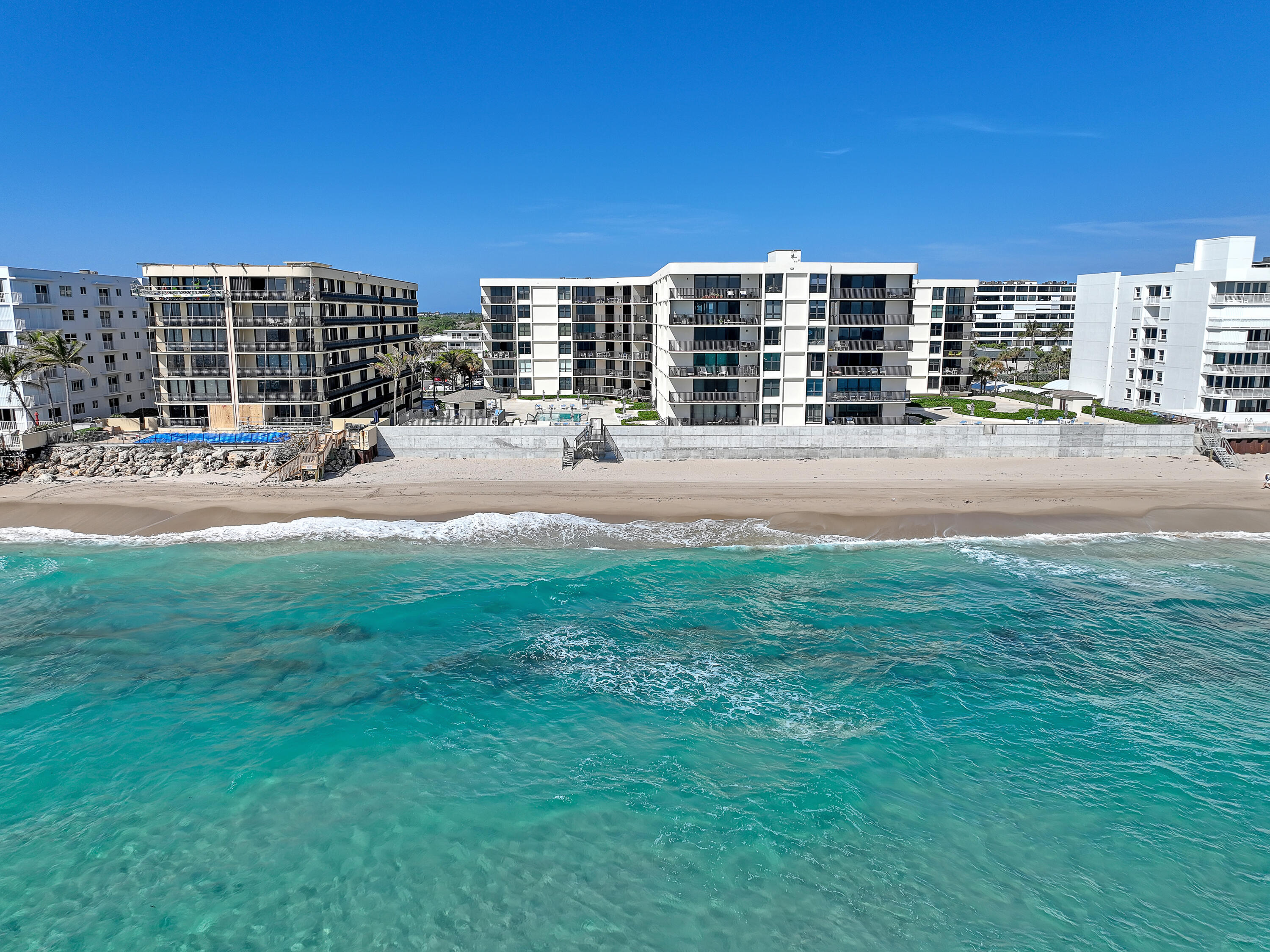 3610 South Ocean Boulevard, Unit 508 South Palm Beach, FL 33480 - Photo 4 of 65 3610 S Ocean #508 (56)