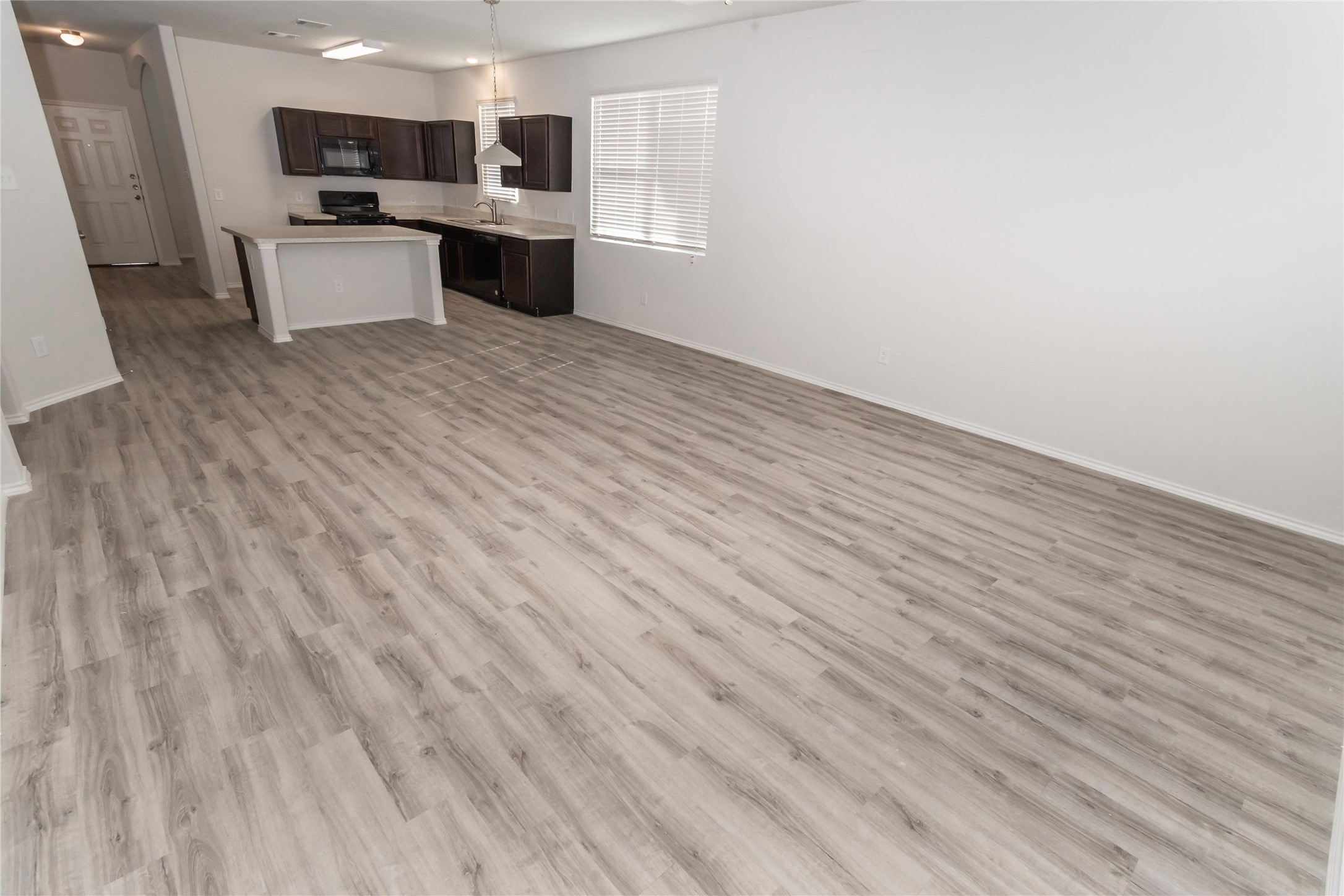 21630 Tea Tree Olive Place Porter, TX 77365 - Photo 5 of 9 Photos may be representative of the floor plan and not the exact home. Finishes, layout, and features of the actual property for lease may vary.