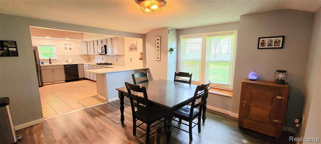 3004 Vreeland Road Trenton, MI 48183 - Photo 13 of 41