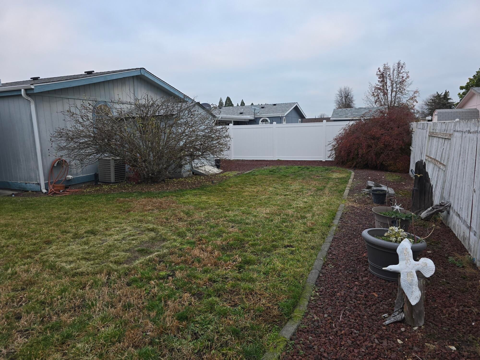 555 Freeman Road, Unit 254 Central Point, OR 97502 - Photo 17 of 19 0dde1fcc-73ee-42f3-9e26-ac71cafd7a41