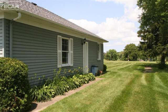 5278 Farrand Road Clio, MI 48420 - Photo 24 of 24 21127346-23.JPG
