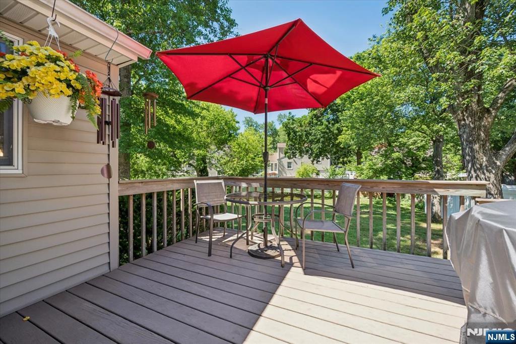 40 Elmwood Road Florham Park, NJ 07932 - Photo 26 of 35