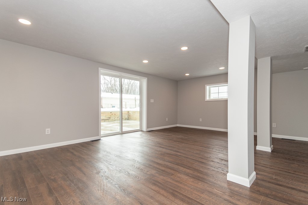 341 Hale Road Painesville, OH 44077 - Photo 12 of 40 Gallery Image 12