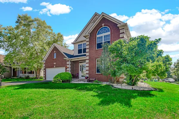 $435,000 | 1806 Crestview Drive, Plainfield, IL 60586