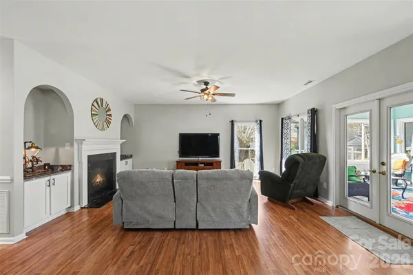 $530,000 | 586 Gatsby Place Northwest, Unit 84, Concord, NC 28027