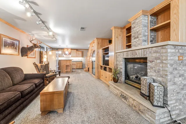 $445,000 | W770 Meadow Lane, Fountain City, WI 54629