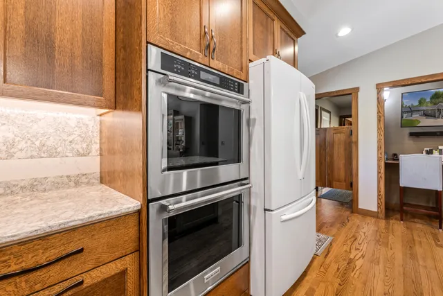 $445,000 | W770 Meadow Lane, Fountain City, WI 54629