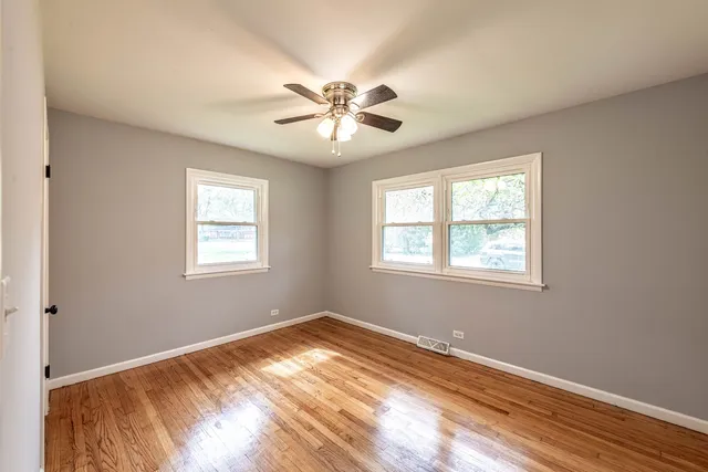 $239,900 | 16037 Evans Avenue, South Holland, IL 60473